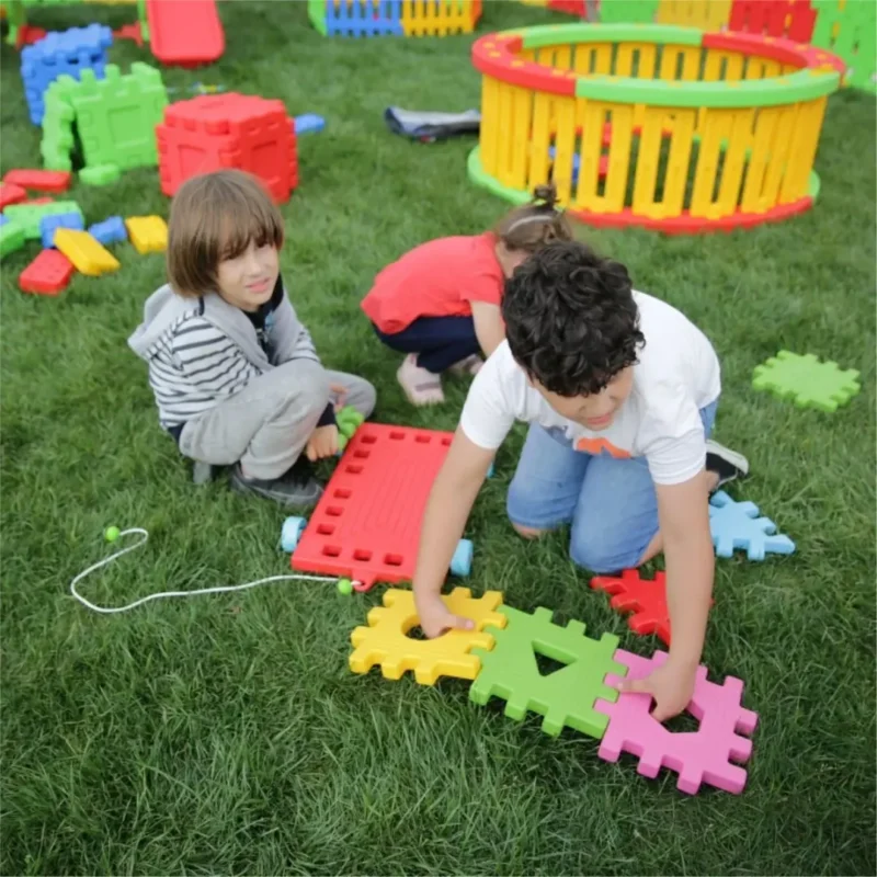 Eğitici Oyuncak Arabalı Puzzle 12 Parça